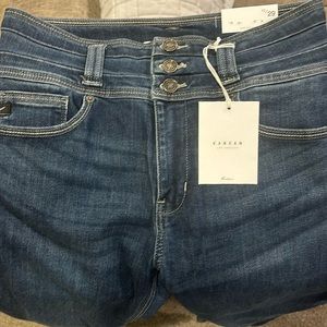 KanCan straight leg brand new